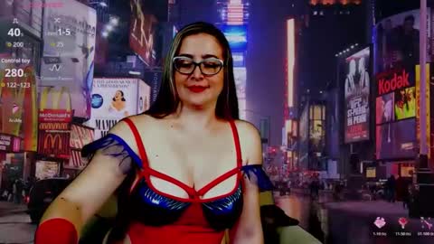 Ariana Cruz online show from October 31, 2:39 pm