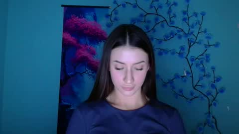 Ariana online show from November 25, 1:32 pm