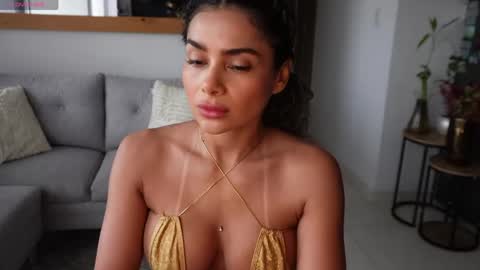 cristina online show from April 28, 12:09 pm