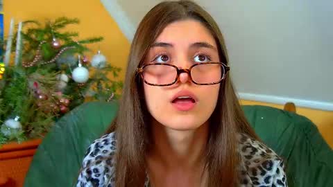 Ariana online show from December 19, 11:06 am