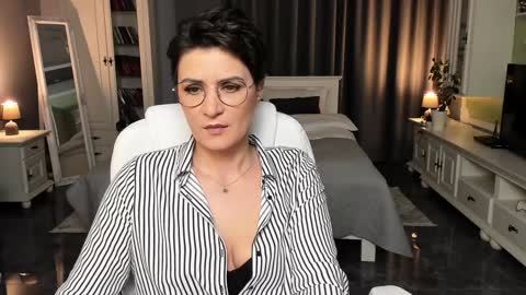 Ana online show from January 28, 3:35 pm