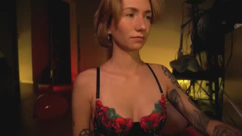 Olivka online show from February 14, 5:19 am