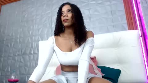 arianna_rochel online show from November 2, 5:46 pm