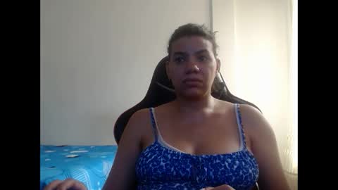 ariannaloovel online show from February 4, 8:49 pm