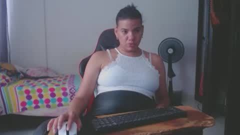 ariannaloovel online show from April 2, 6:48 pm