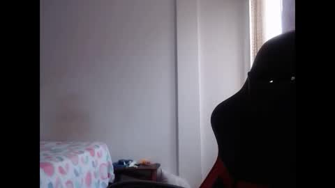 ariannaloovel online show from November 28, 6:37 pm