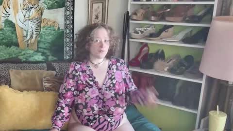 Arielle Ari online show from November 11, 8:55 pm