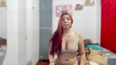 Snapshot of ariell_rose1 chatting on December 12, 5:52 am Stephany  online show from December 12, 5:52 am
