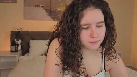 Ariella GTM3  Tue Wed Thu Fri Sat  0400 am-1030pm online show from November 9, 1:31 am