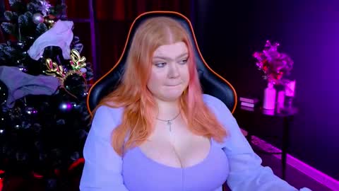 Adele online show from December 5, 11:30 am