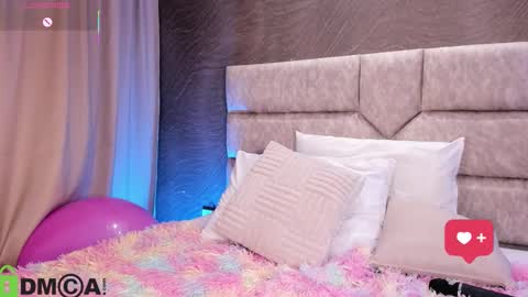 Ari  online show from February 16, 8:01 am