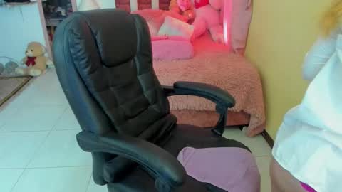 arisha_katy1 online show from January 10, 9:53 pm