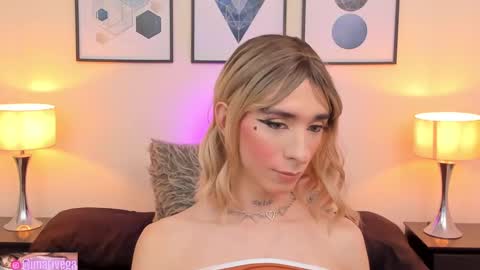 Snapshot of arivega chatting on February 25, 5:30 am   Nice to meet you  thumb up me please its important I  LOOK MY BIO DOWN online show from February 25, 5:30 am