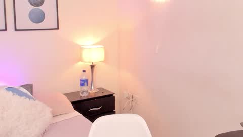   Nice to meet you  thumb up me please its important I  LOOK MY BIO DOWN online show from December 15, 5:14 am