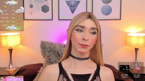 Snapshot of arivega chatting on February 14, 1:13 am   Nice to meet you  thumb up me please its important I  LOOK MY BIO DOWN online show from February 14, 1:13 am