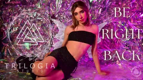 Snapshot of arivega chatting on February 7, 10:50 am   Nice to meet you  thumb up me please its important I  LOOK MY BIO DOWN online show from February 7, 10:50 am