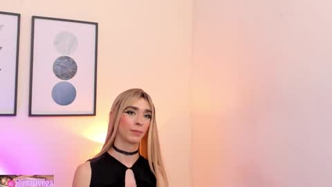 Snapshot of arivega chatting on February 8, 1:22 am   Nice to meet you  thumb up me please its important I  LOOK MY BIO DOWN online show from February 8, 1:22 am