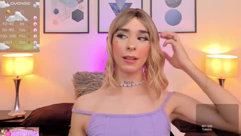 Snapshot of arivega chatting on February 11, 5:58 am   Nice to meet you  thumb up me please its important I  LOOK MY BIO DOWN online show from February 11, 5:58 am