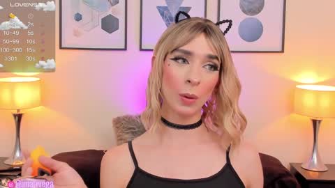Snapshot of arivega chatting on February 12, 4:33 am   Nice to meet you  thumb up me please its important I  LOOK MY BIO DOWN online show from February 12, 4:33 am