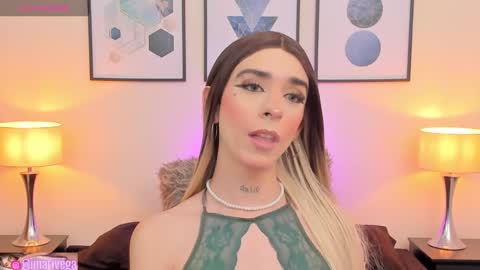 Snapshot of arivega chatting on February 7, 1:36 am   Nice to meet you  thumb up me please its important I  LOOK MY BIO DOWN online show from February 7, 1:36 am