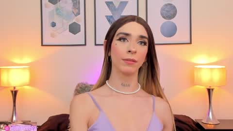 Snapshot of arivega chatting on January 29, 1:05 am   Nice to meet you  thumb up me please its important I  LOOK MY BIO DOWN online show from January 29, 1:05 am
