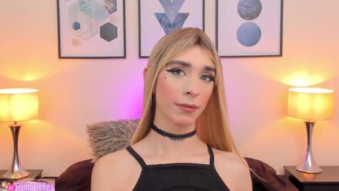 Snapshot of arivega chatting on February 9, 11:46 pm   Nice to meet you  thumb up me please its important I  LOOK MY BIO DOWN online show from February 9, 11:46 pm