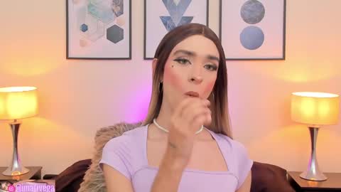 Snapshot of arivega chatting on February 6, 12:43 am   Nice to meet you  thumb up me please its important I  LOOK MY BIO DOWN online show from February 6, 12:43 am