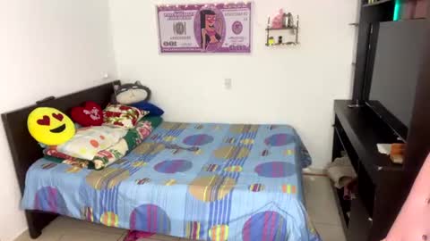 ariza1515 online show from September 19, 11:25 am