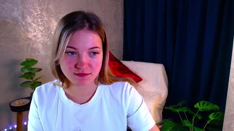 Arlana online show from November 10, 1:41 am