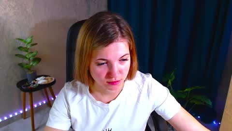 Snapshot of arlana_klart chatting on October 26, 7:42 am Arlana online show from October 26, 7:42 am