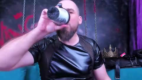 Armando online show from March 18, 4:18 am