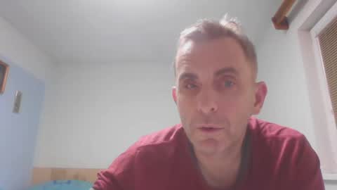 Snapshot of aromannn chatting on December 19, 8:13 pm aromannn online show from December 19, 8:13 pm