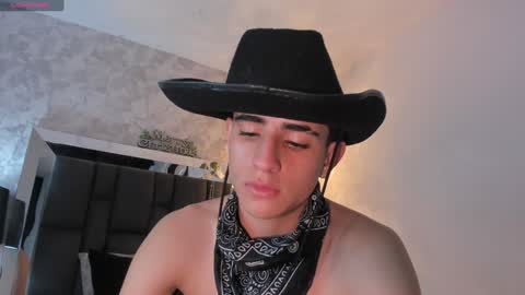 Aron Falcon online show from December 23, 7:38 am