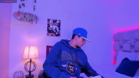 Aron Falcon online show from January 10, 4:01 am