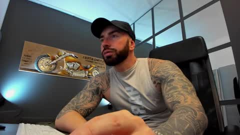 AronGrant online show from February 22, 9:23 am