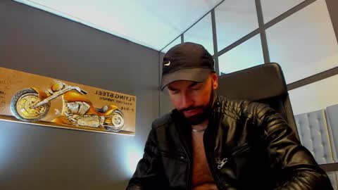 AronGrant online show from December 3, 11:33 am