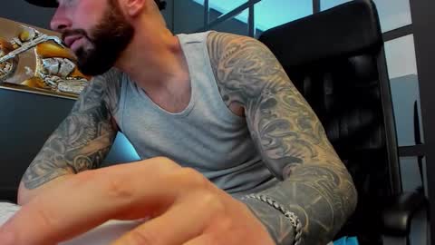 AronGrant online show from March 21, 10:31 am