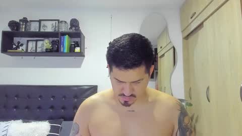 ARON  Independent model  online show from March 17, 3:00 am