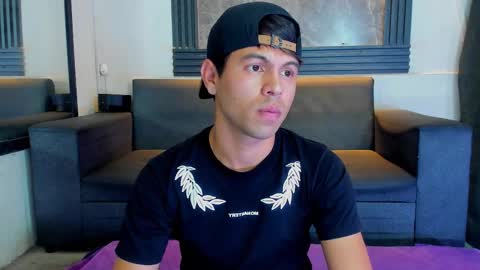 Aroon   online show from December 21, 7:09 pm