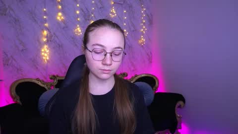 arrinawair online show from February 9, 8:40 am