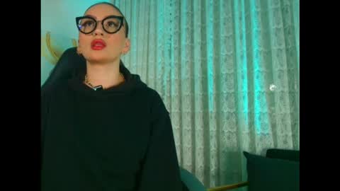    online show from September 22, 8:02 pm