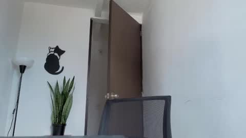   online show from March 20, 4:45 pm