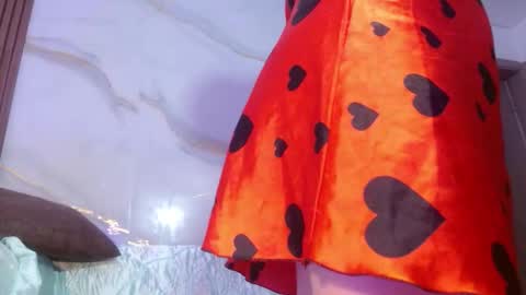 Snapshot of artemiza_love_ chatting on September 25, 12:45 pm artemiza online show from September 25, 12:45 pm