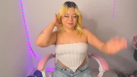 Val online show from December 21, 10:05 pm