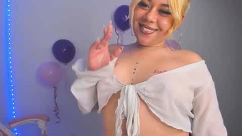 Val online show from October 3, 2:32 am