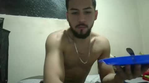 Snapshot of arthur1718 chatting on October 29, 2:35 am arthur1718 online show from October 29, 2:35 am