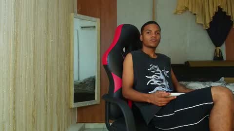 ARTHUR online show from June 15, 10:24 pm