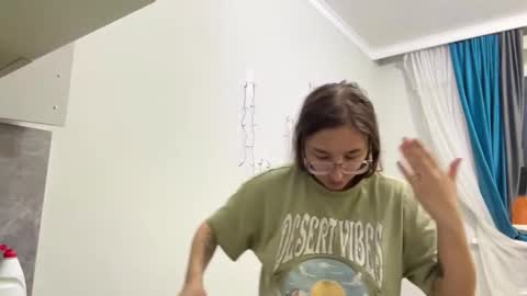 Mia  online show from February 26, 2:42 pm