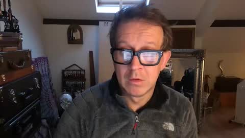 artisterotic online show from November 19, 8:35 am