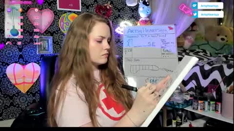 ArtsyHeartsyy online show from February 6, 6:08 am